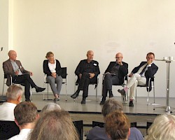 Prof. Dr. Andreas Schwarting (Moderation), Prof. Dr. Christine Hannemann, Alexander Grünenwald, Christian Böhm, Prof. Dr. Paul Kahlfeld C